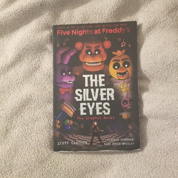 Five Nights at Freddy's The Silver Eyes graphic novel Scott Cawthon - Picture 1 of 4